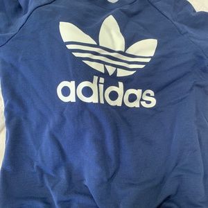 Women’s M adidas crew neck